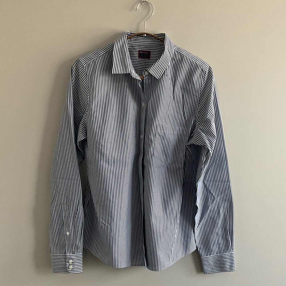 Untuckit Womens Shirt Size 6 Blue White Stripe Button Up Preppy Work Casual